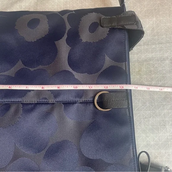 Marimekko Unikko All Day Bucket Bag Navy Blue - Picture 11 of 12